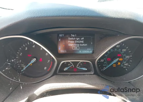 2014 Ford Focus Titanium z USA, uszkodzony, nr VIN 1FADP3J20EL240367